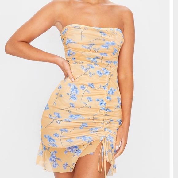 PrettyLittleThing Dresses & Skirts - Yellow floral bodycon dress